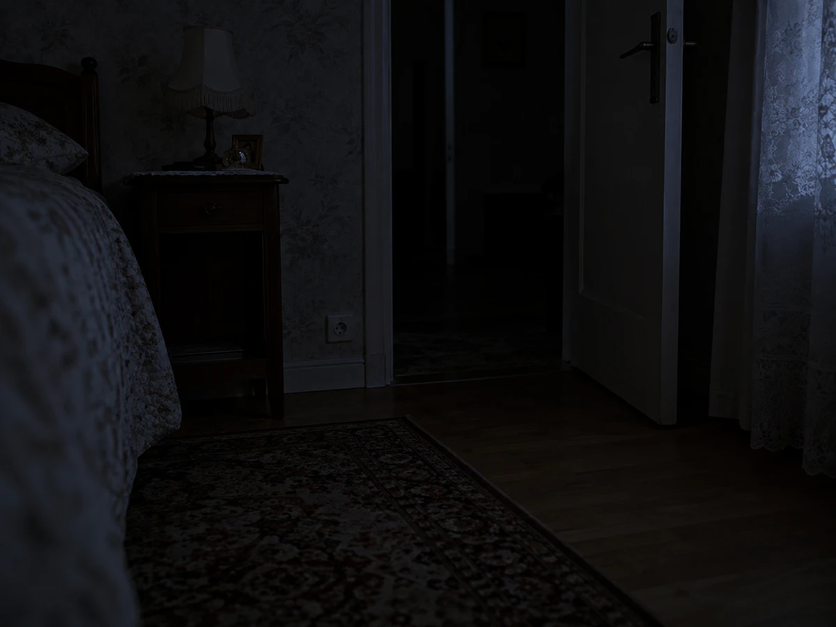 Rien ne s'allume au bord du lit : photo